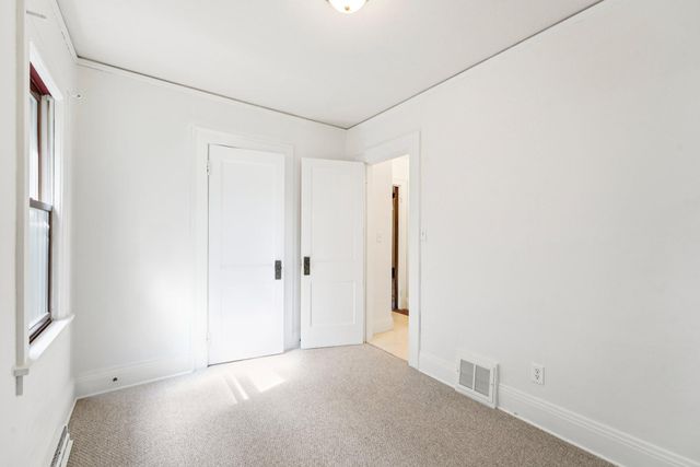 710 Wheelock Parkway W, Saint Paul, MN 55117