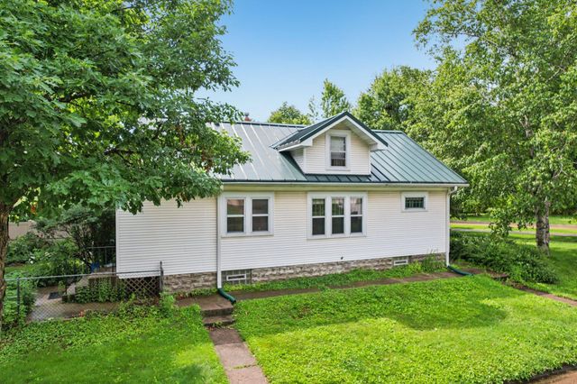 710 Wheelock Parkway W, Saint Paul, MN 55117