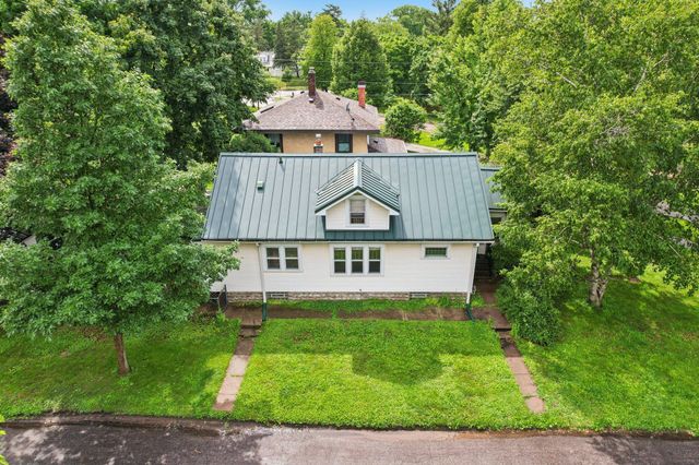 710 Wheelock Parkway W, Saint Paul, MN 55117