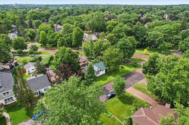 710 Wheelock Parkway W, Saint Paul, MN 55117