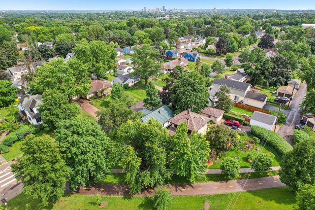 710 Wheelock Parkway W, Saint Paul, MN 55117
