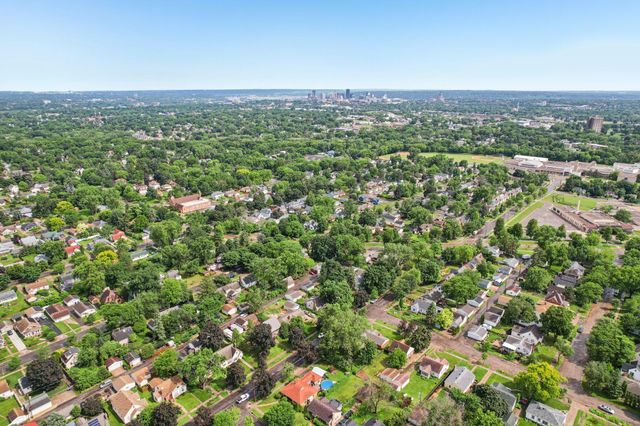 710 Wheelock Parkway W, Saint Paul, MN 55117