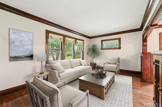 710 Wheelock Parkway W, Saint Paul, MN 55117