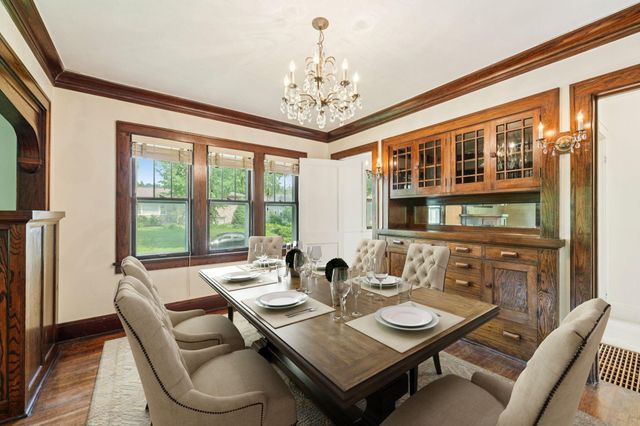 710 Wheelock Parkway W, Saint Paul, MN 55117
