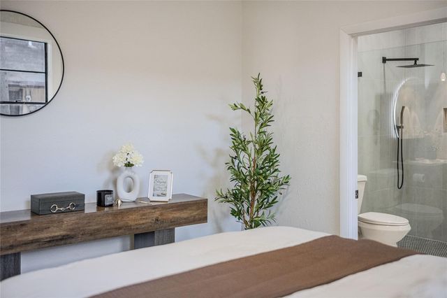 805 E CURTIS STREET, Tampa, FL 33603