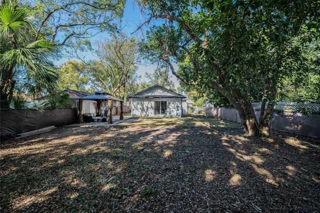 805 E CURTIS STREET, Tampa, FL 33603