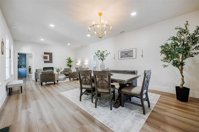 805 E CURTIS STREET, Tampa, FL 33603