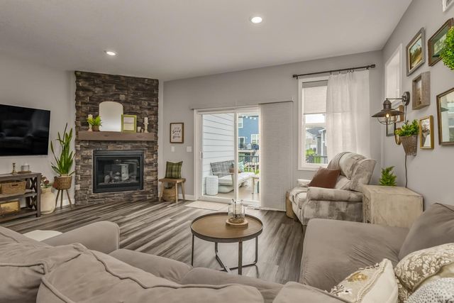 10852 Harbor Lane N, Maple Grove, MN 55369