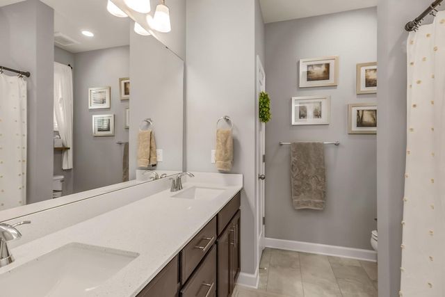10852 Harbor Lane N, Maple Grove, MN 55369
