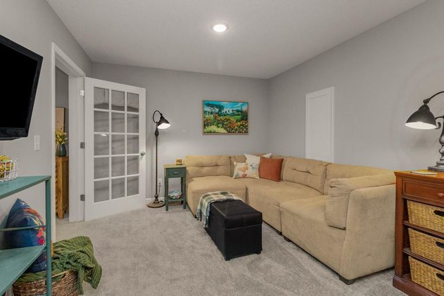 10852 Harbor Lane N, Maple Grove, MN 55369