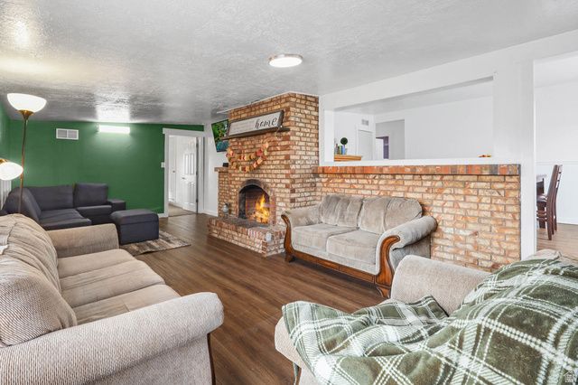 392 N ANN ST, Clearfield, UT 84015