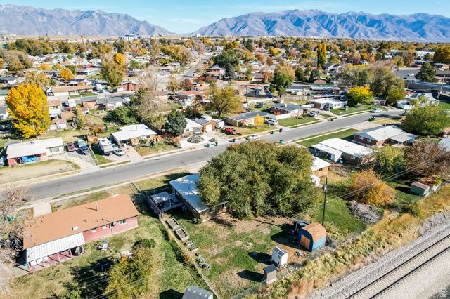 392 N ANN ST, Clearfield, UT 84015