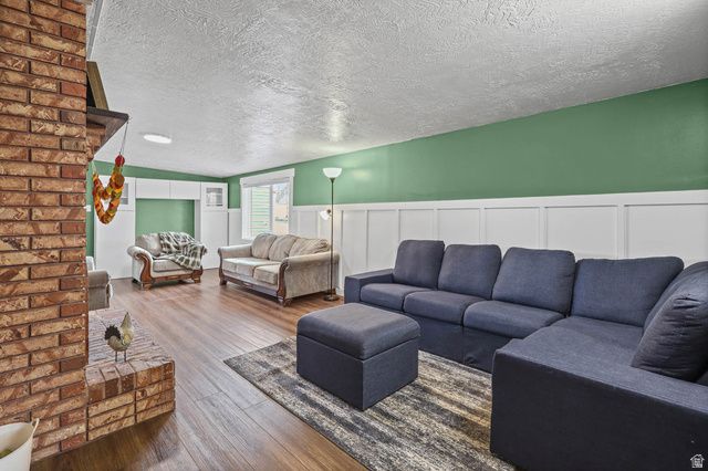 392 N ANN ST, Clearfield, UT 84015