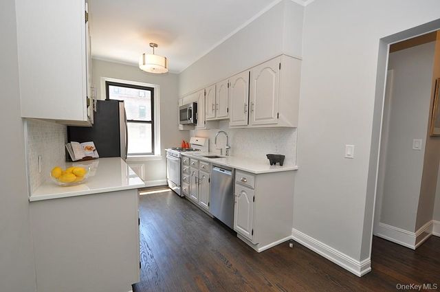 143 Garth Road 4P, Scarsdale, NY 10583