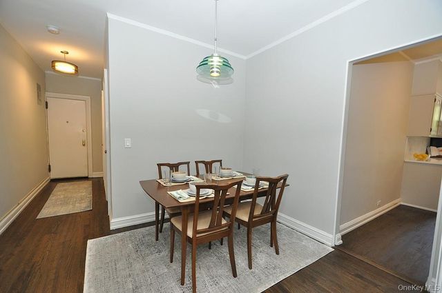 143 Garth Road 4P, Scarsdale, NY 10583