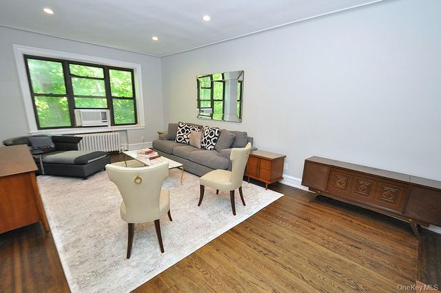 143 Garth Road 4P, Scarsdale, NY 10583