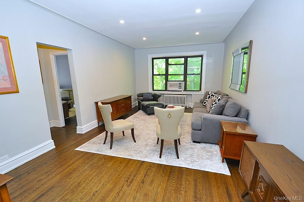 143 Garth Road 4P, Scarsdale, NY 10583
