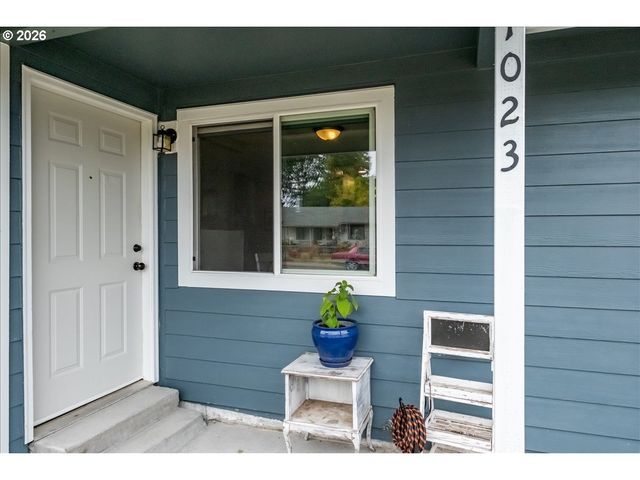 1023 JOSEPHINE St E, Monmouth, OR 97361