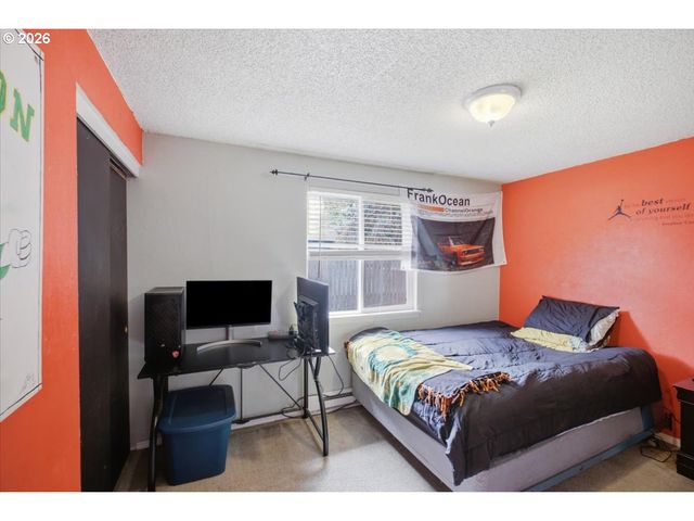 1023 JOSEPHINE St E, Monmouth, OR 97361
