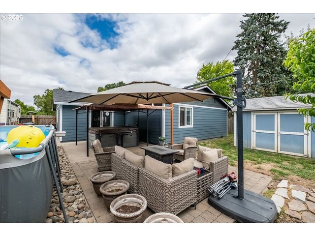 1023 JOSEPHINE St E, Monmouth, OR 97361