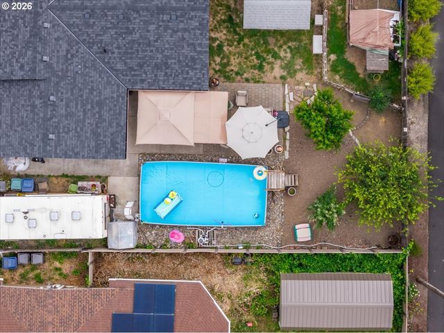 1023 JOSEPHINE St E, Monmouth, OR 97361