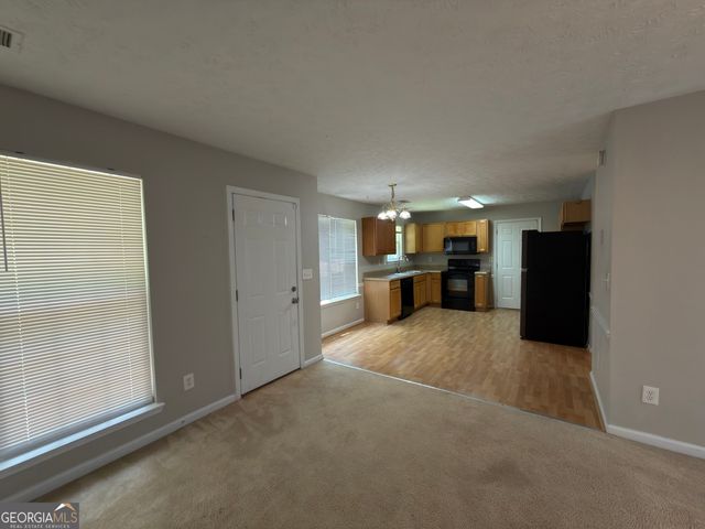 4368 Gray Raptor Circle, Snellville, GA 30039