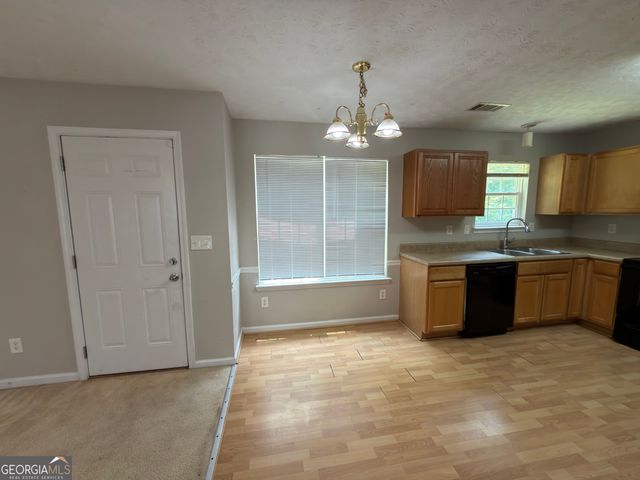 4368 Gray Raptor Circle, Snellville, GA 30039