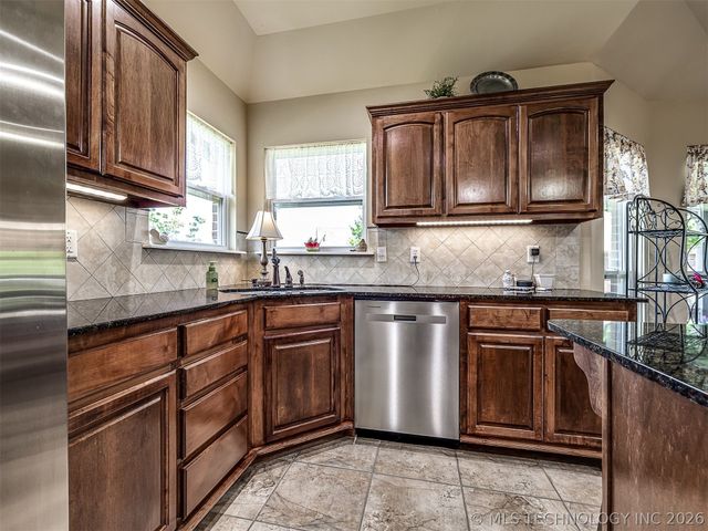 9501 N 95th East Court, Owasso, OK 74055
