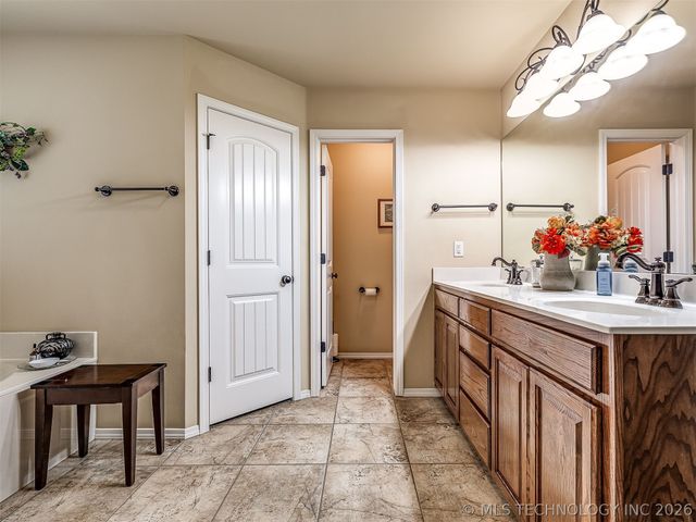 9501 N 95th East Court, Owasso, OK 74055