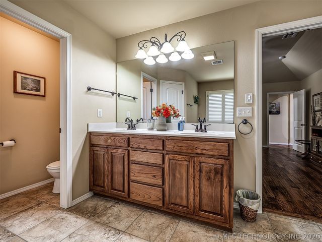 9501 N 95th East Court, Owasso, OK 74055