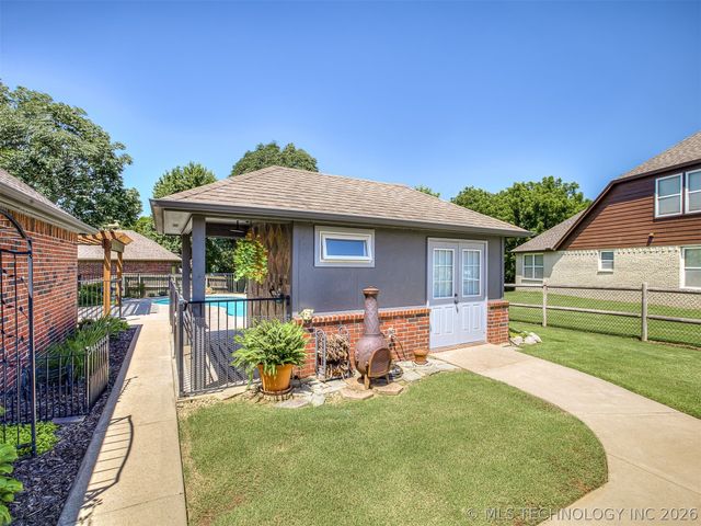 9501 N 95th East Court, Owasso, OK 74055