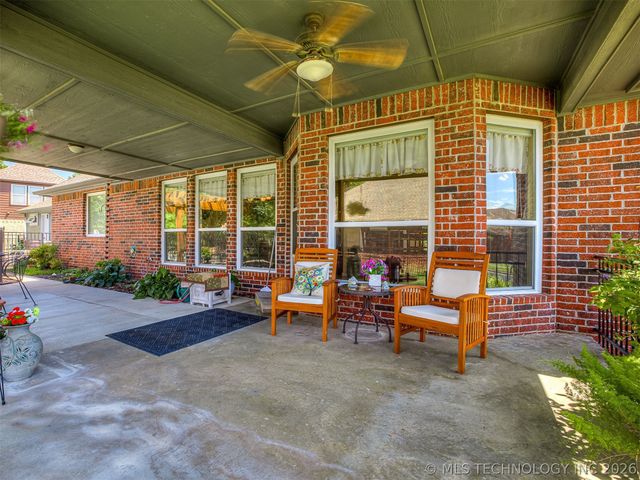 9501 N 95th East Court, Owasso, OK 74055