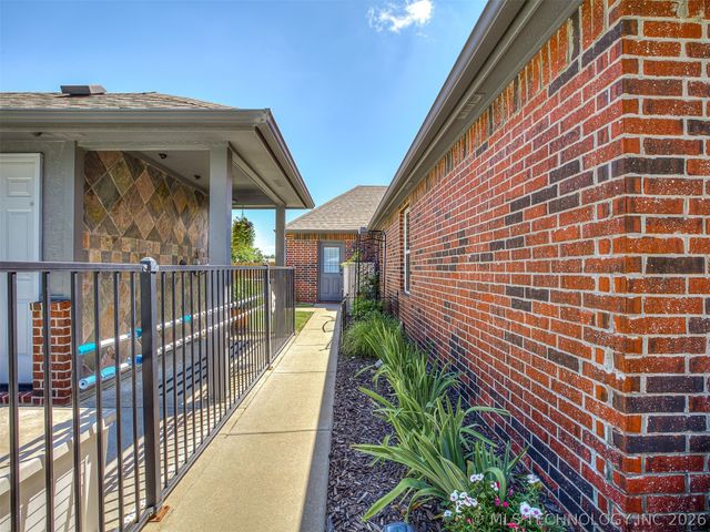 9501 N 95th East Court, Owasso, OK 74055