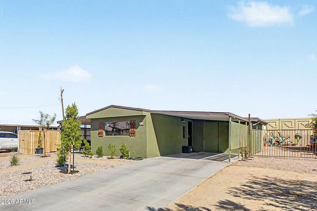 7208 E INVERNESS Avenue, Mesa, AZ 85209