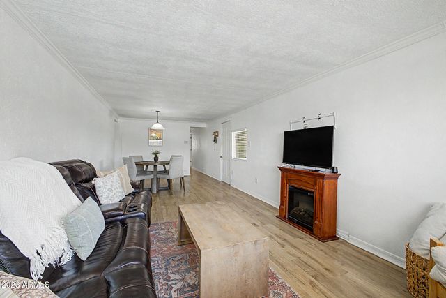 7208 E INVERNESS Avenue, Mesa, AZ 85209