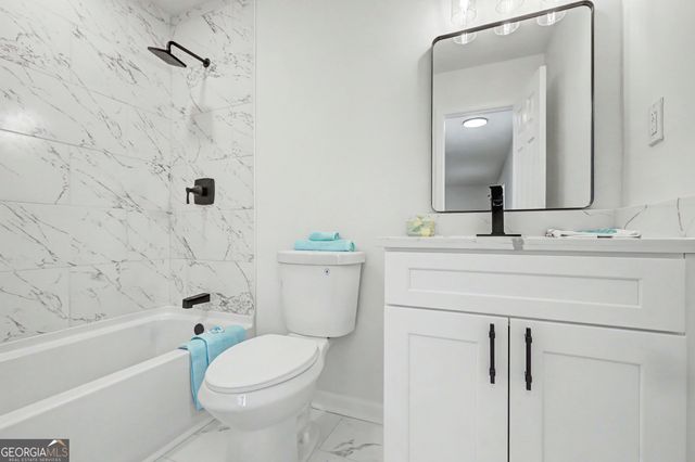 7230 Connell Road, Fairburn, GA 30213