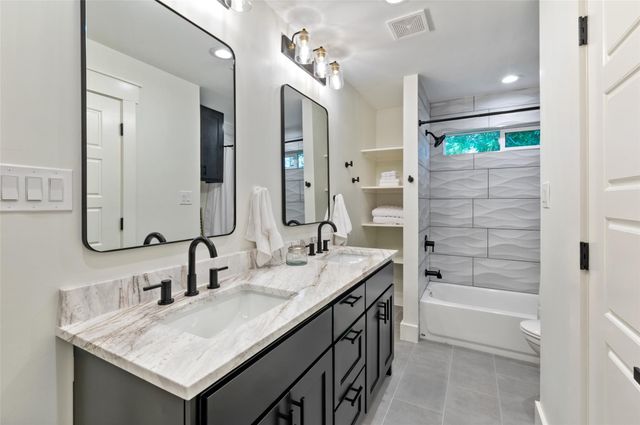 801 Forest Glen CV, Round Rock, TX 78664