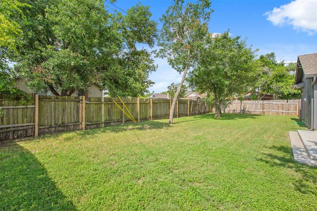 801 Forest Glen CV, Round Rock, TX 78664