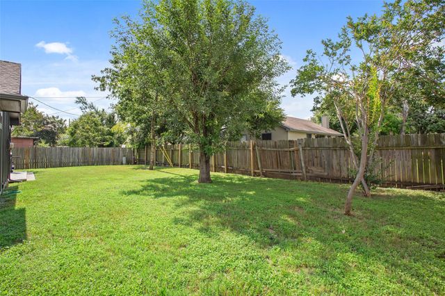801 Forest Glen CV, Round Rock, TX 78664
