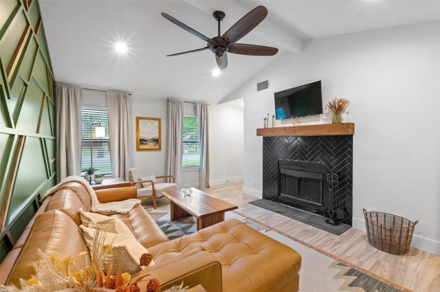 801 Forest Glen CV, Round Rock, TX 78664