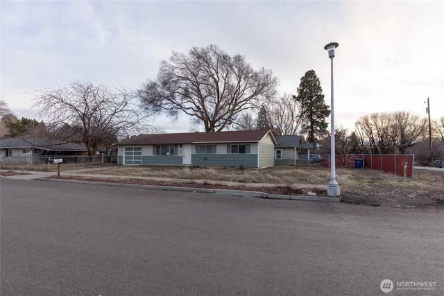 1308 E 15th Avenue, Ellensburg, WA 98926