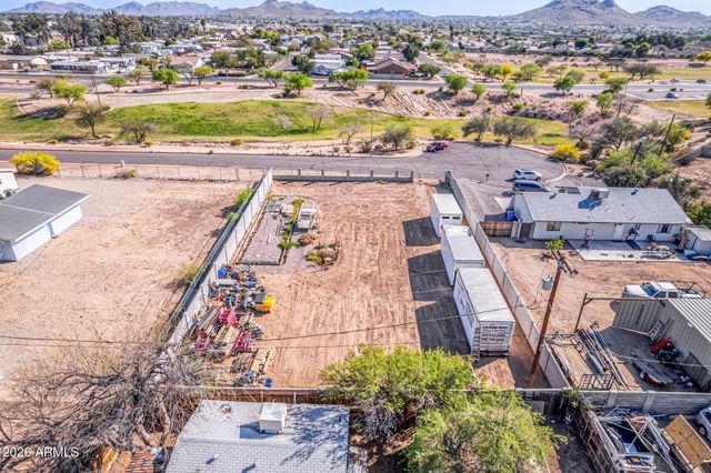 2212 E LIBBY Street, Phoenix, AZ 85022