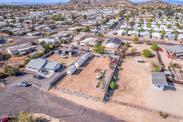 2212 E LIBBY Street, Phoenix, AZ 85022