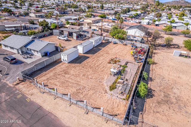 2212 E LIBBY Street, Phoenix, AZ 85022