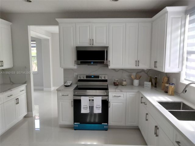 1249 Allamanda Way, Weston, FL 33327