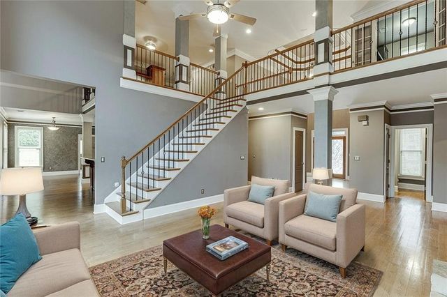 940 Chateau Forest Road, Hoschton, GA 30548