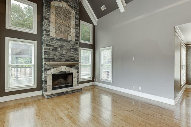 940 Chateau Forest Road, Hoschton, GA 30548
