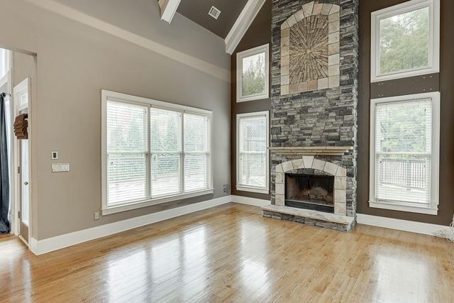 940 Chateau Forest Road, Hoschton, GA 30548