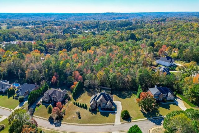 940 Chateau Forest Road, Hoschton, GA 30548