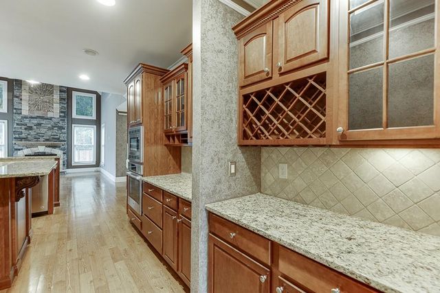 940 Chateau Forest Road, Hoschton, GA 30548